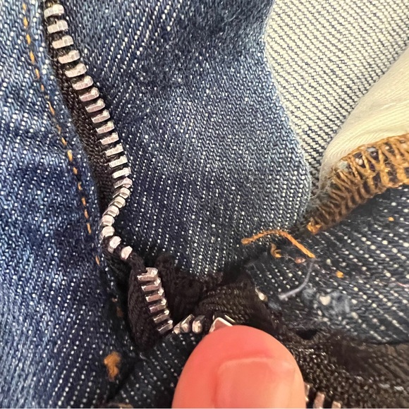 The Petite Perfect Vintage Jean in Heathcote Wash 26P - Picture 9 of 9